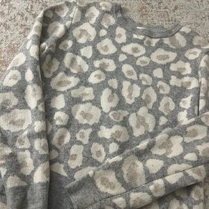 Cashmere Sweater Leopard Print